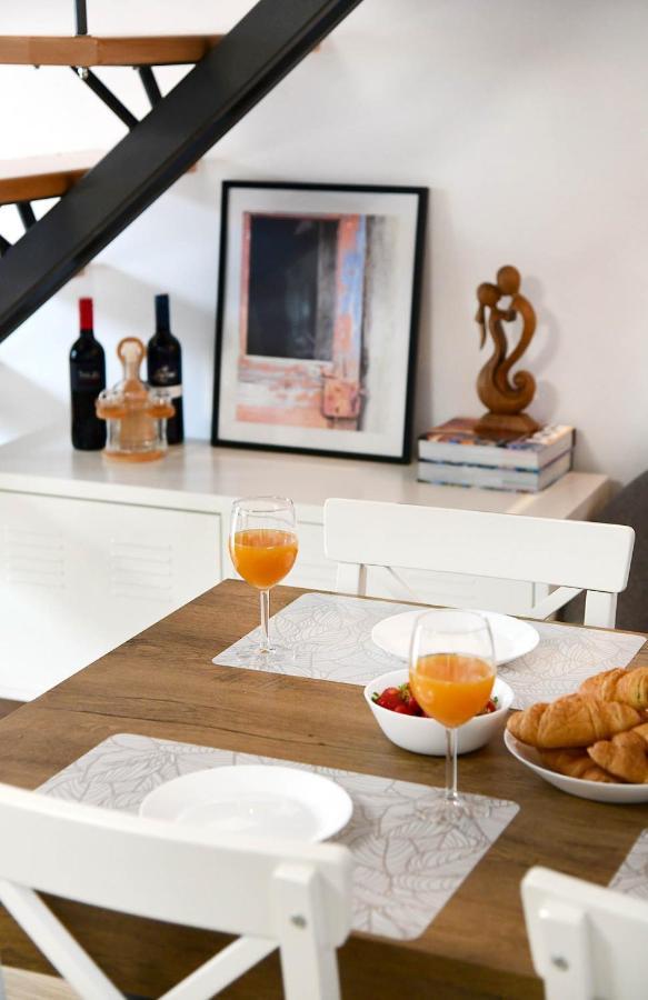 Apartment D & Studio L Dobrinj 外观 照片